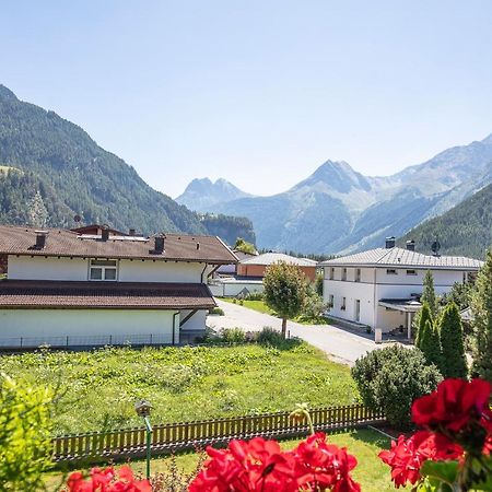 Gaestehaus Waltraud Längenfeld Zewnętrze zdjęcie